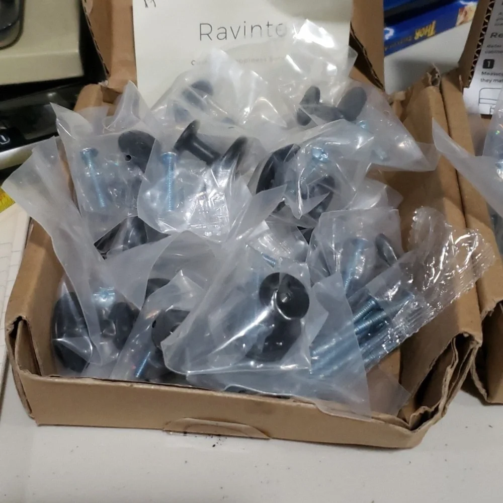 Cabinet knobs - Picture 11 of 15